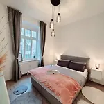 Daheim In Lägenhet
